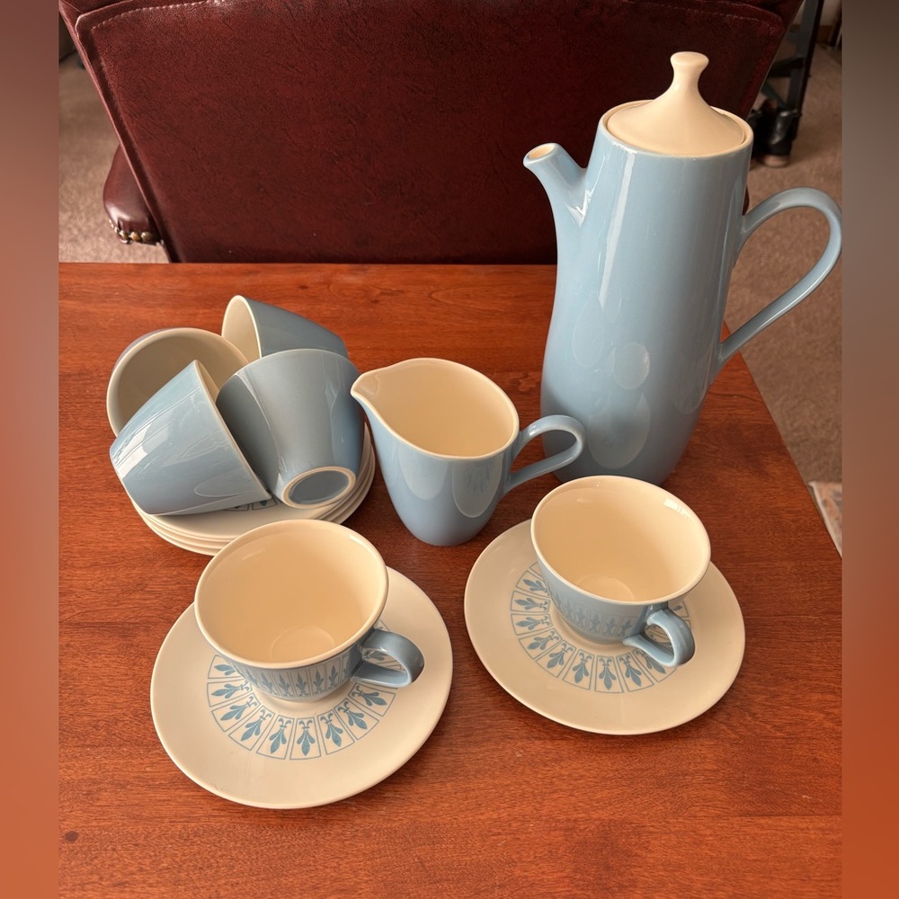 Homer Laughlin Richelieu Fleur de Lis pattern coffee or tea set. Vintage